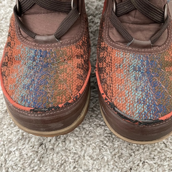 Sorel Boots - Picture 2 of 5